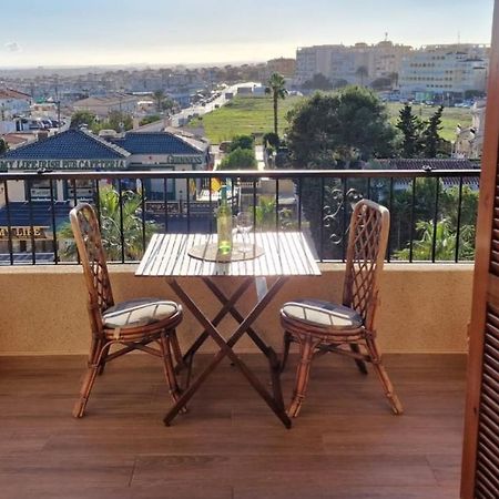 Cozy Apartment With Sea View Torrevieja Exterior photo