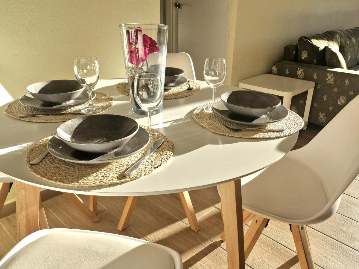 Cozy Apartment With Sea View Torrevieja Exterior photo